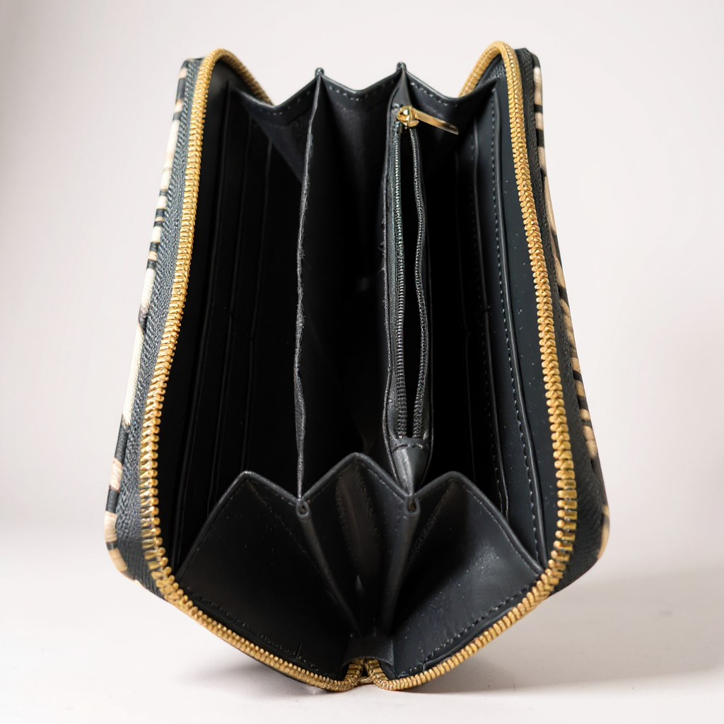 Leopard Motif Design Wallet